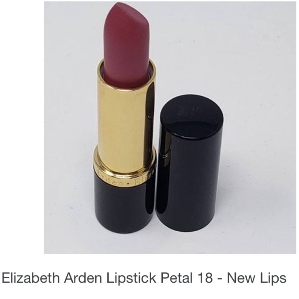 Elizabeth Arden Ceramide Ultra Lipstick- Petal 18